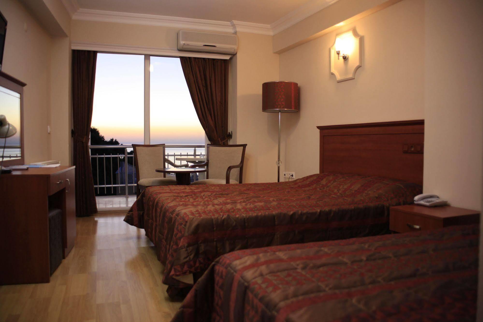 Dogalya Hotel Mudanya Exteriör bild