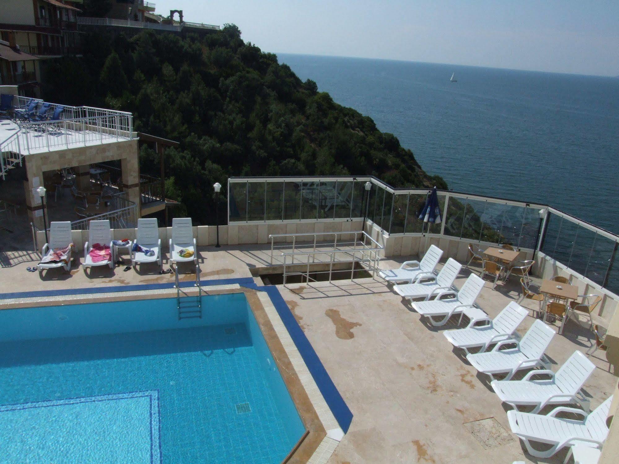 Dogalya Hotel Mudanya Exteriör bild
